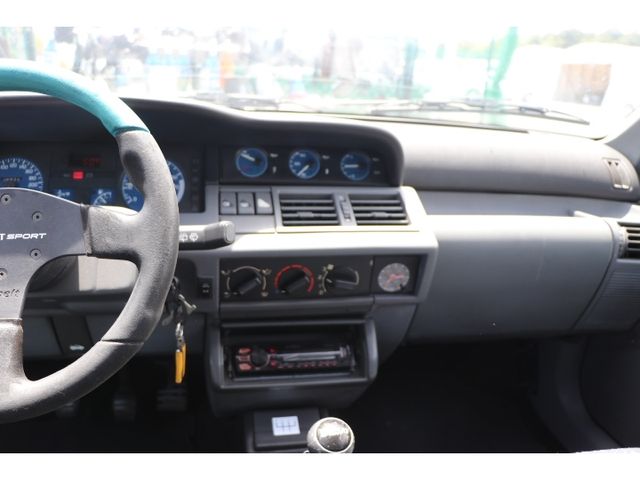 RENAULT LUTECIA 1992 Image 31