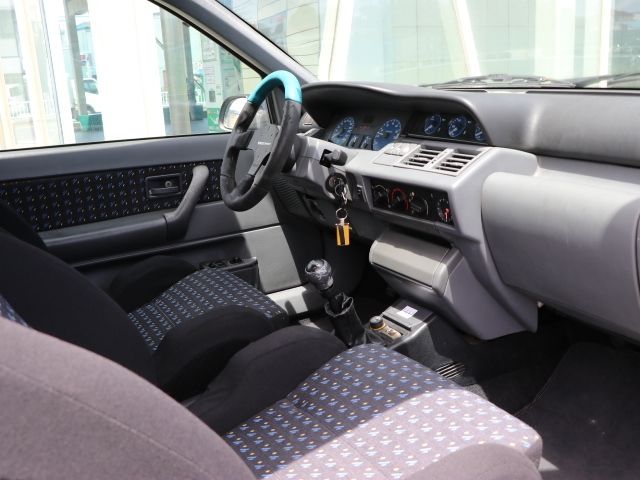 RENAULT LUTECIA 1992 Image 31