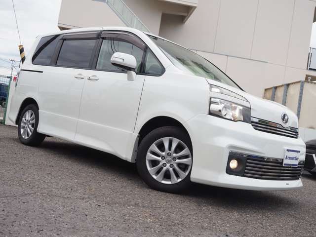 TOYOTA VOXY 2010 Image 31