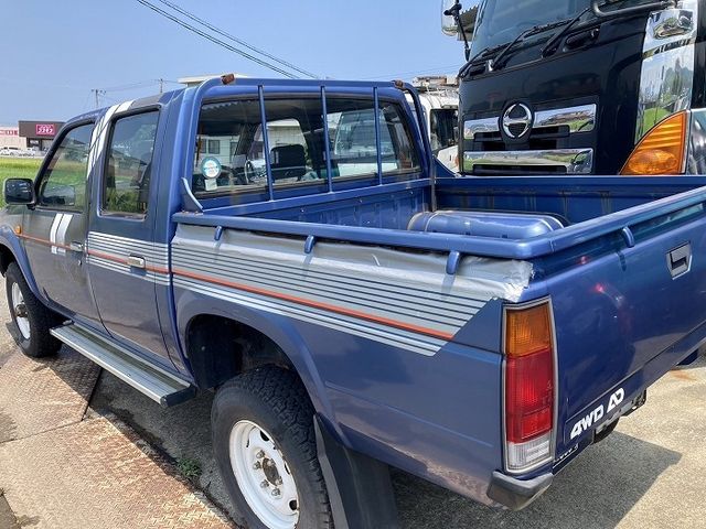 NISSAN DATSUN 4WD 1992 Image 31