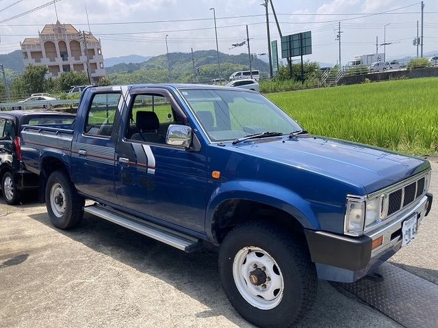 NISSAN DATSUN 4WD 1992 Image 31