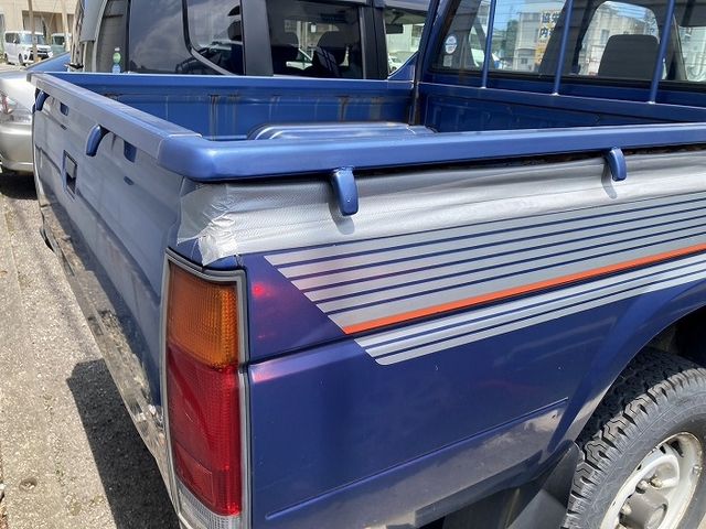 NISSAN DATSUN 4WD 1992 Image 31