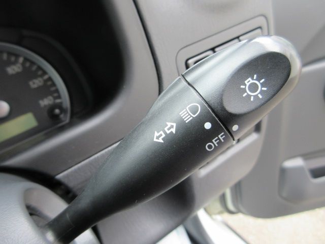 DAIHATSU MIRA E:S 2011 Image 31