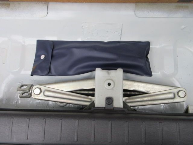 DAIHATSU MIRA E:S 2011 Image 31