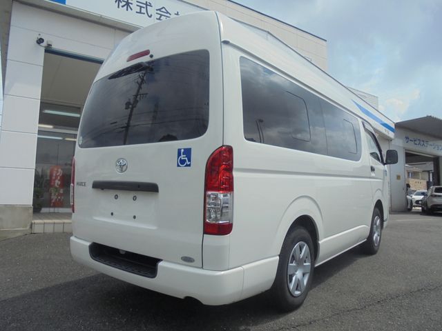 TOYOTA HIACE VAN 2WD 2020 Image 31