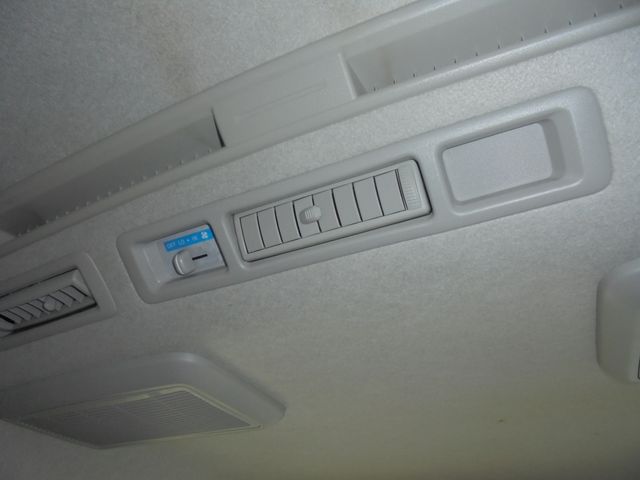 TOYOTA HIACE VAN 2WD 2020 Image 31