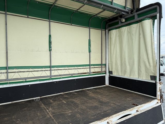 ISUZU ELF 2011 Image 31