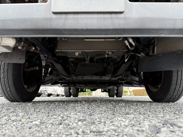 ISUZU ELF 2011 Image 31