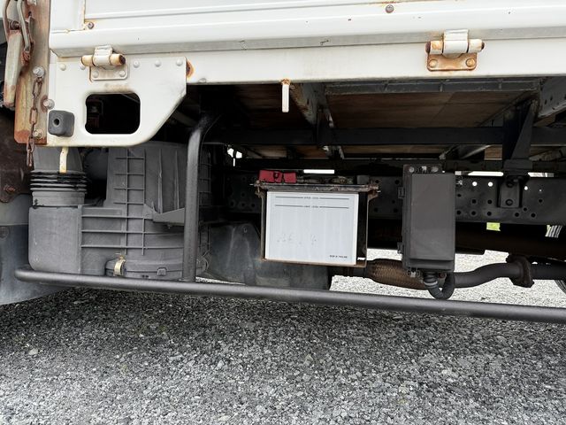ISUZU ELF 2011 Image 31