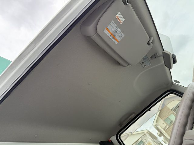 ISUZU ELF 2011 Image 31