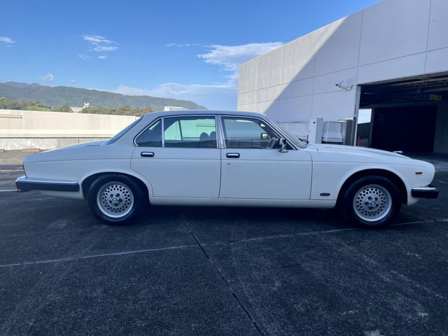 JAGUAR XJSERIES SEDA 1983 Image 31