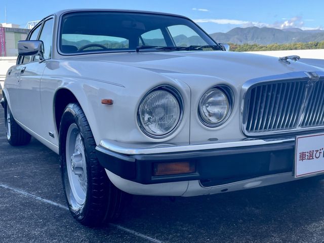 JAGUAR XJSERIES SEDA 1983 Image 31