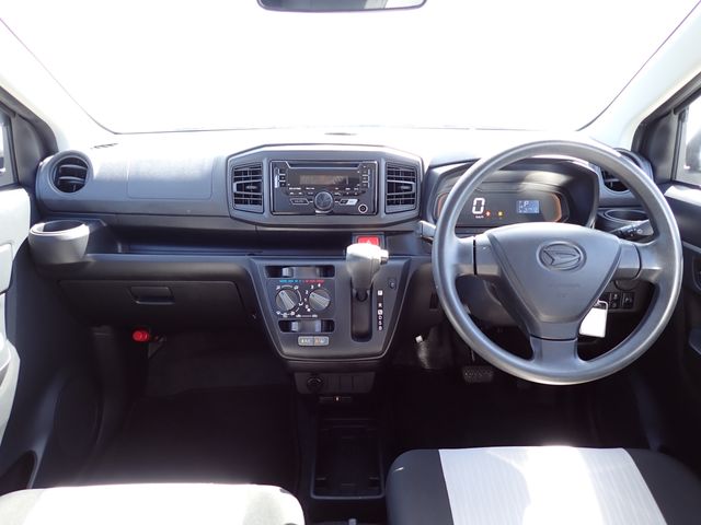 DAIHATSU MIRA E:S 2022 Image 31