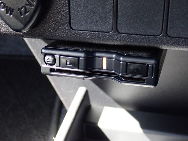 DAIHATSU MIRA E:S 2022 Image 31