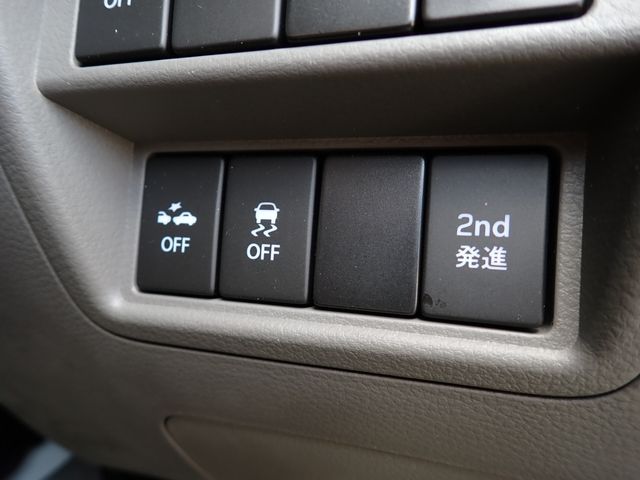 NISSAN NV100 CLIPPER 2021 Image 31