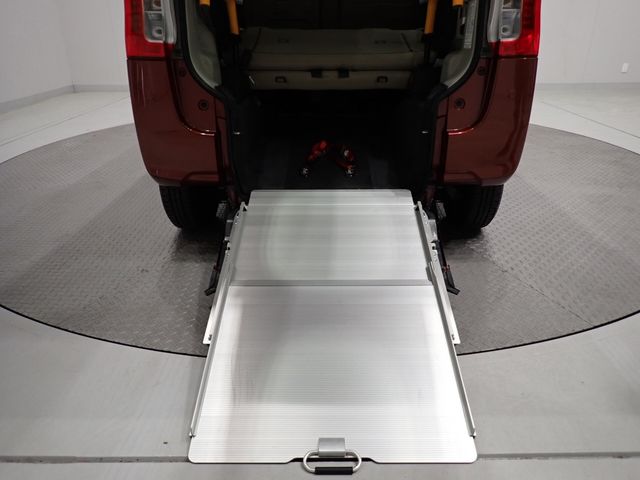 DAIHATSU TANTO 2018 Image 31