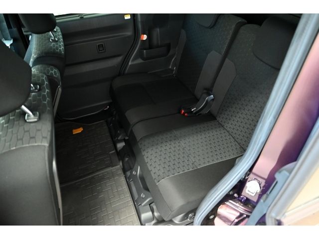 DAIHATSU WAKE 2017 Image 31