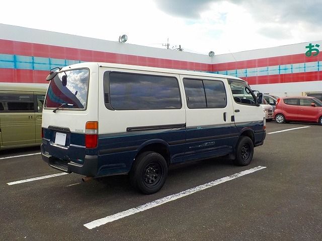 TOYOTA HIACE VAN 1.25T 2004 Image 31