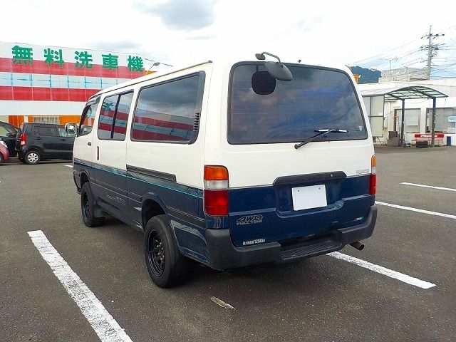 TOYOTA HIACE VAN 1.25T 2004 Image 31