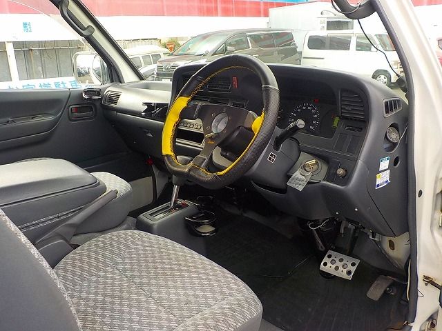 TOYOTA HIACE VAN 1.25T 2004 Image 31