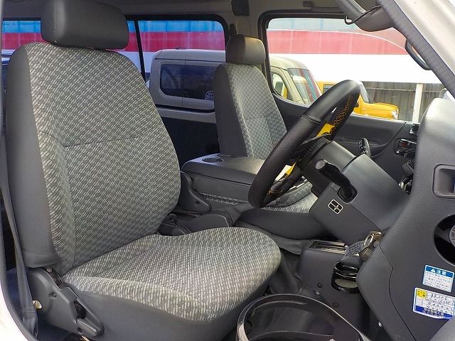 TOYOTA HIACE VAN 1.25T 2004 Image 31