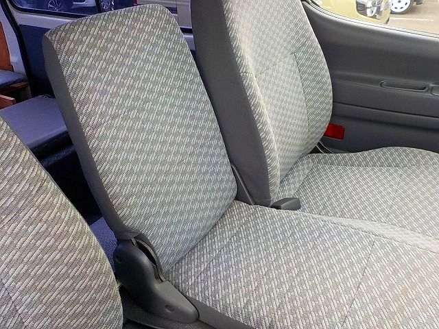 TOYOTA HIACE VAN 1.25T 2004 Image 31