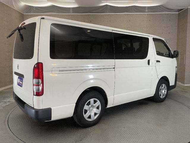TOYOTA HIACE VAN 1.25T 2WD 2020 Image 31