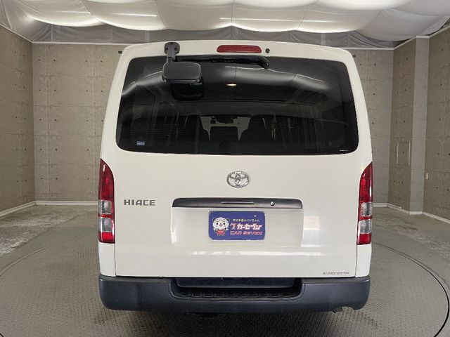 TOYOTA HIACE VAN 1.25T 2WD 2020 Image 31