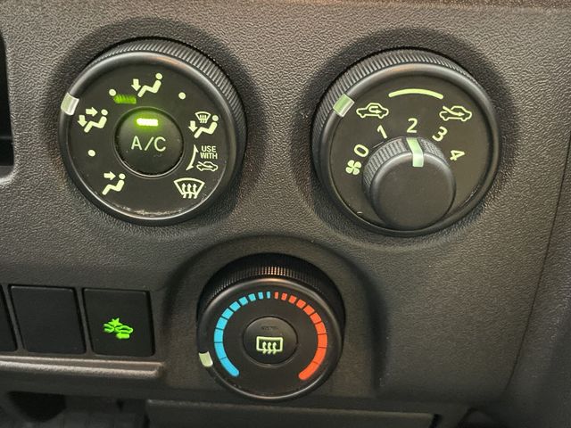 TOYOTA HIACE VAN 1.25T 2WD 2020 Image 31