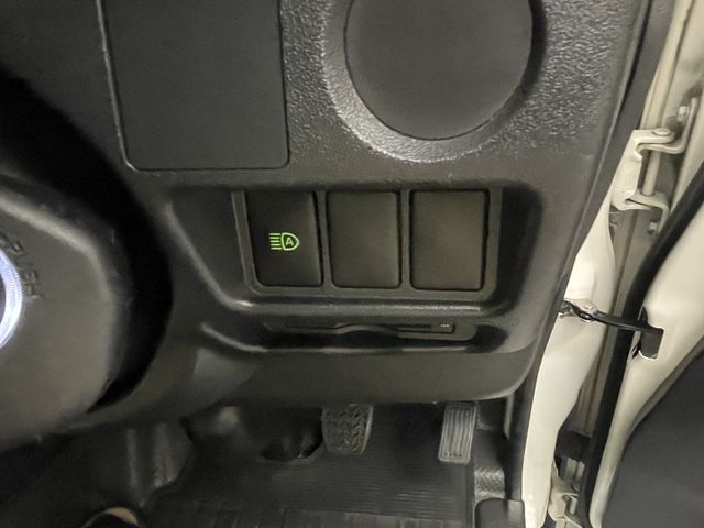 TOYOTA HIACE VAN 1.25T 2WD 2020 Image 31