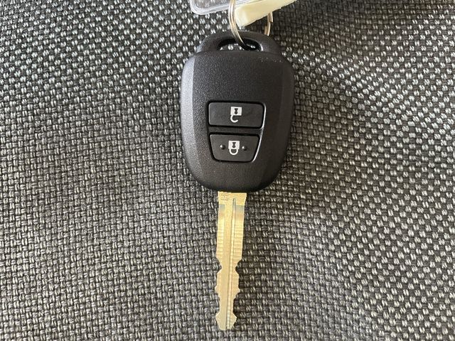 TOYOTA HIACE VAN 1.25T 2WD 2020 Image 31