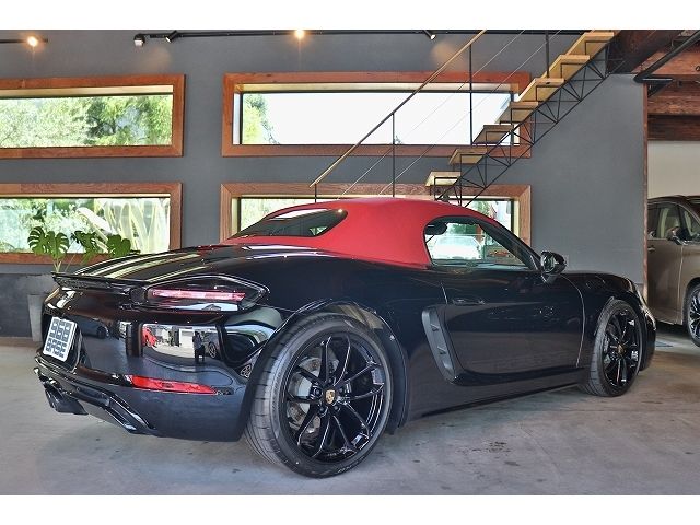 PORSCHE 718BOXSTER 2025 Image 31