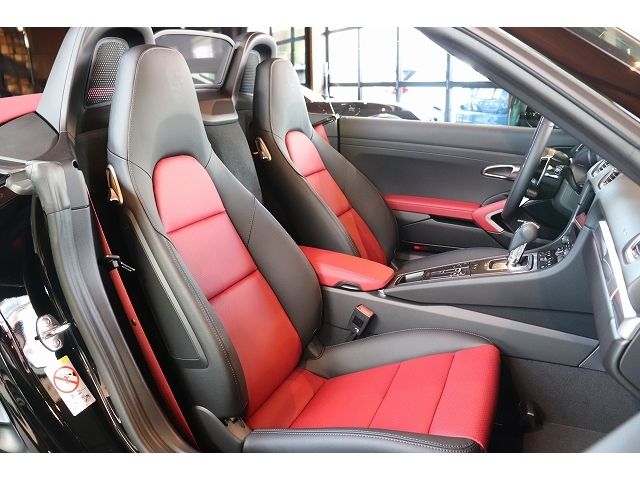 PORSCHE 718BOXSTER 2025 Image 31