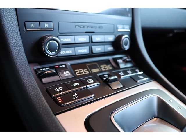 PORSCHE 718BOXSTER 2025 Image 31