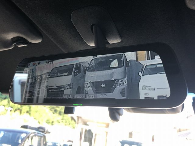 HONDA N BOX CUSTOM 2022 Image 31