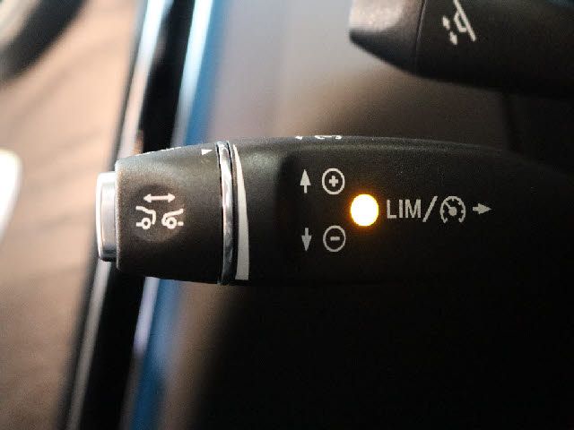 MERCEDES BENZ C CLAS 2016 Image 31