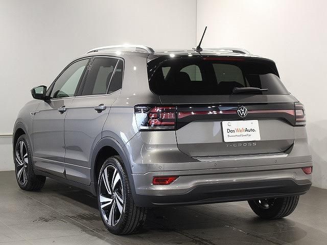 VOLKSWAGEN T-CROSS 2021 Image 31