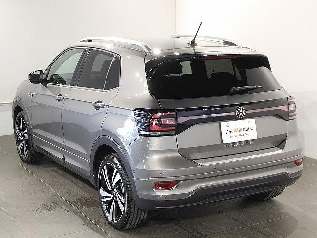 VOLKSWAGEN T-CROSS 2021 Image 31