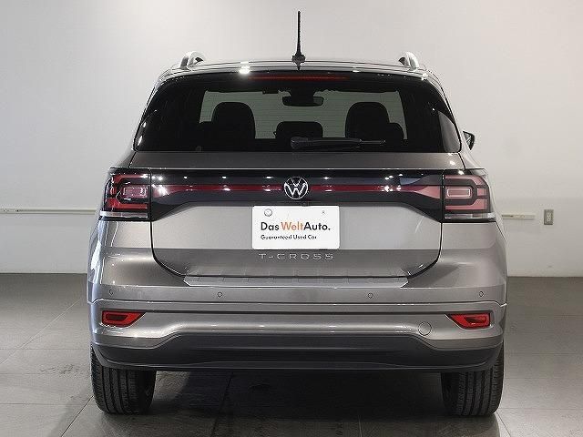 VOLKSWAGEN T-CROSS 2021 Image 31