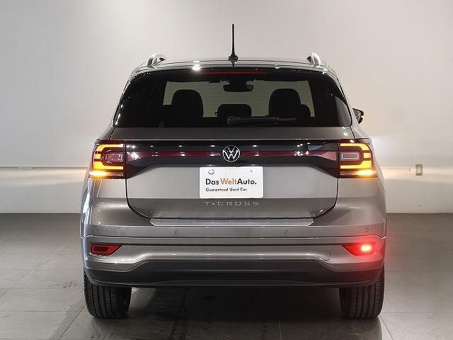 VOLKSWAGEN T-CROSS 2021 Image 31