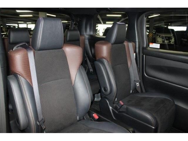 TOYOTA ALPHARD 2017 Image 31