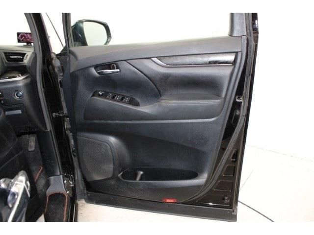 TOYOTA ALPHARD 2017 Image 31