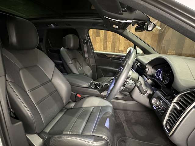 PORSCHE CAYENNE 2022 Image 31