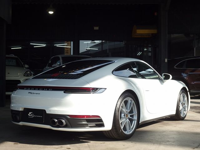 PORSCHE 911 2022 Image 31