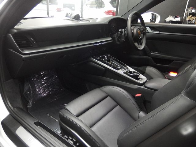 PORSCHE 911 2022 Image 31