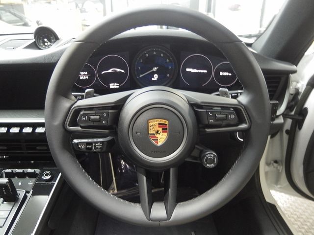 PORSCHE 911 2022 Image 31