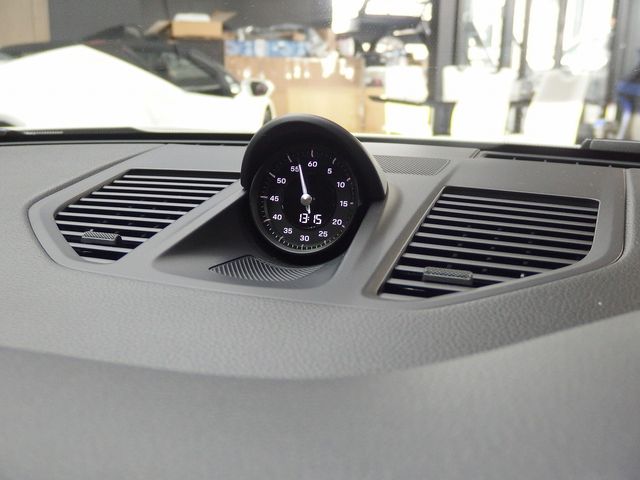 PORSCHE 911 2022 Image 31