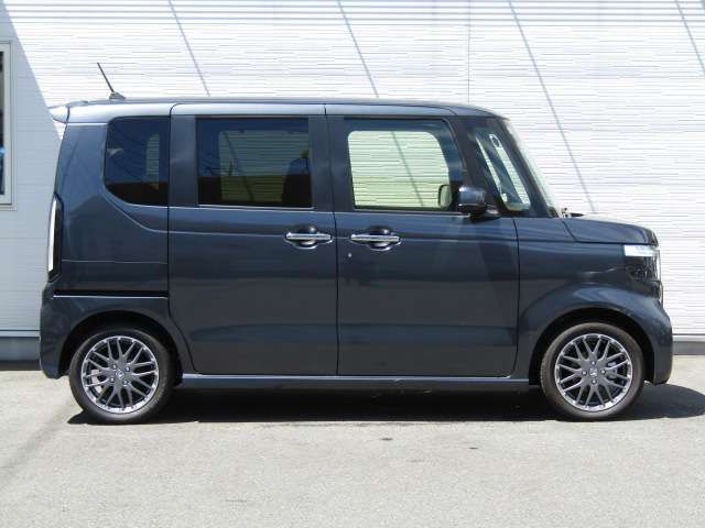 HONDA N BOX CUSTOM 2024 Image 31