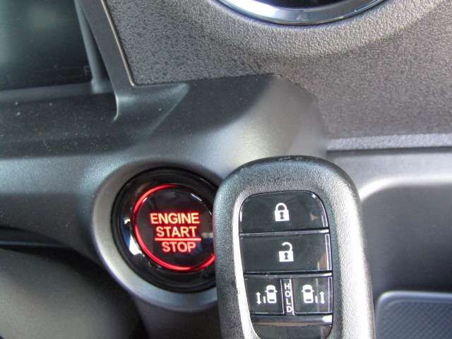 HONDA N BOX CUSTOM 2024 Image 31