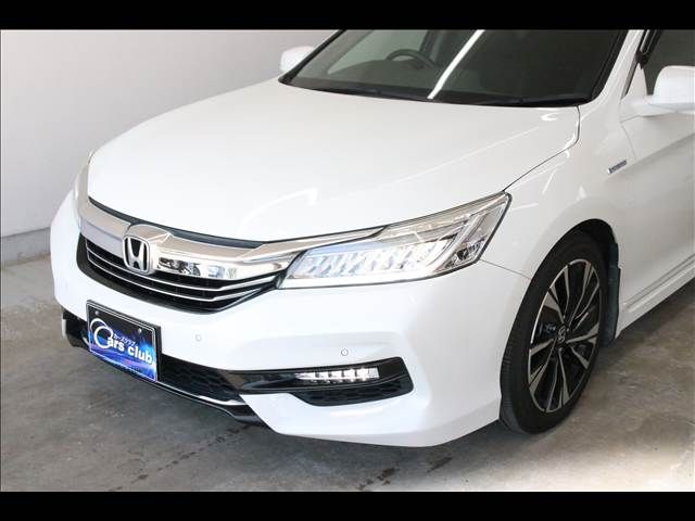 HONDA ACCORD HYBRID 2017 Image 31